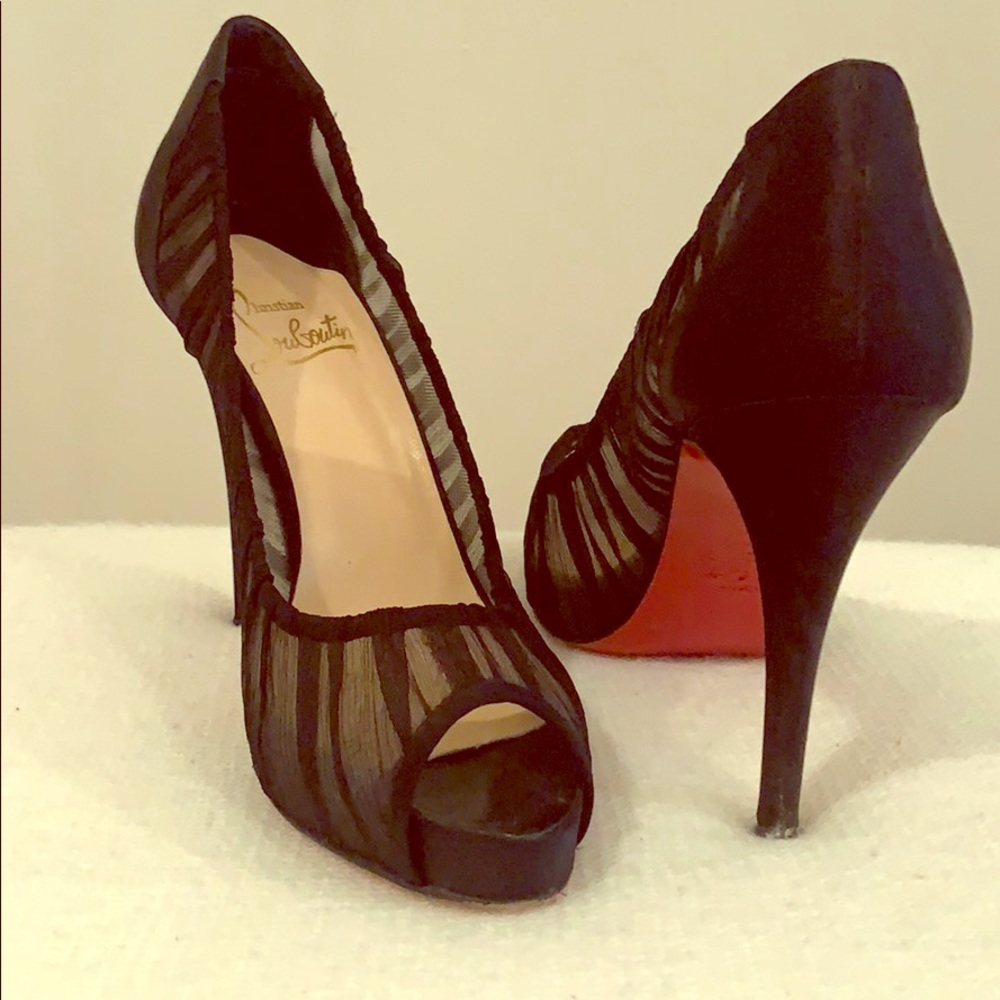 Christian Louboutin Pumps size 37.5